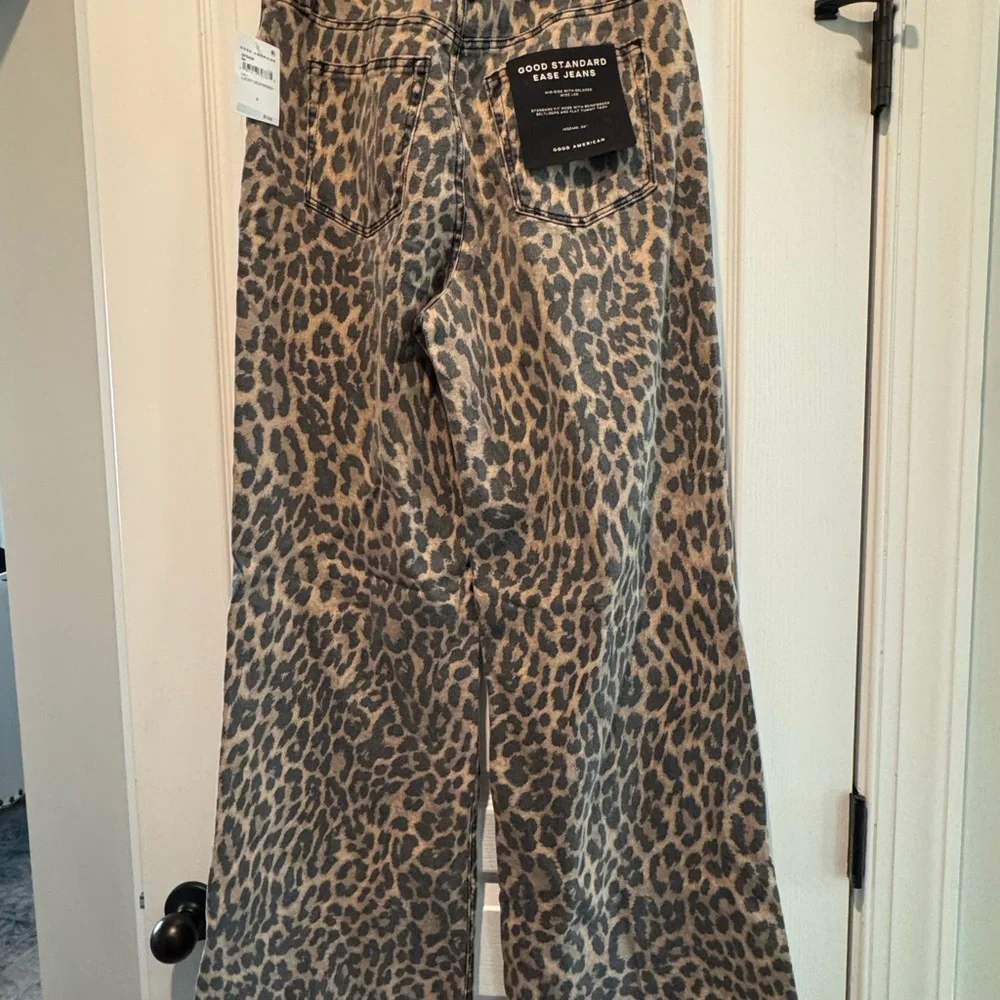 Good American Leopard Print Flare Jeans - Picture 1 of 3